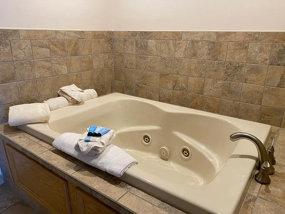whirlpool tub