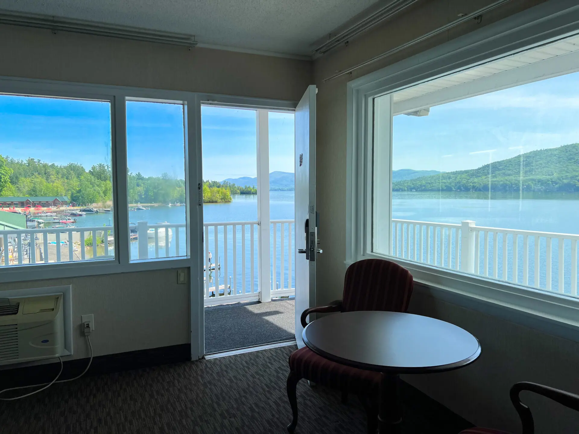 poolside king room view